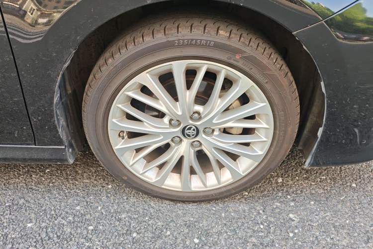 Used Toyota Camry 2018 2.5G Luxury Edition Right Front Wheel Hub