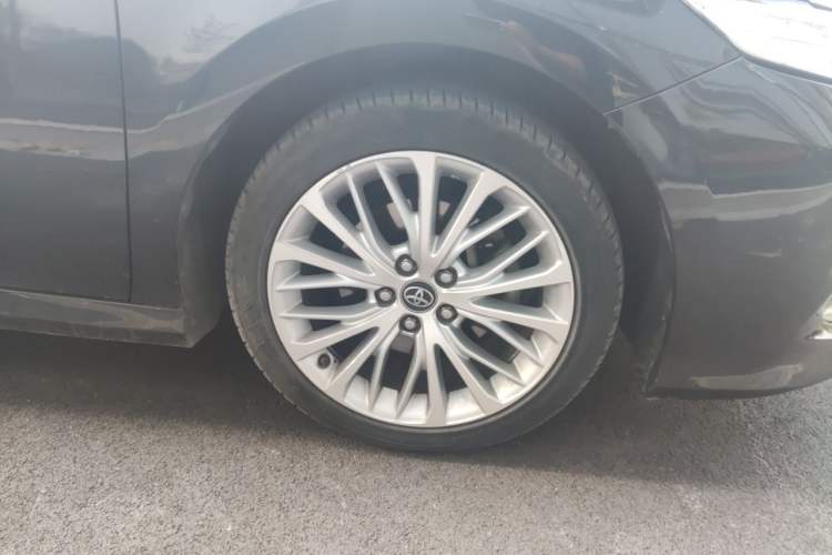 Used Toyota Camry 2018 2.5G Luxury Edition Right Front Wheel Hub
