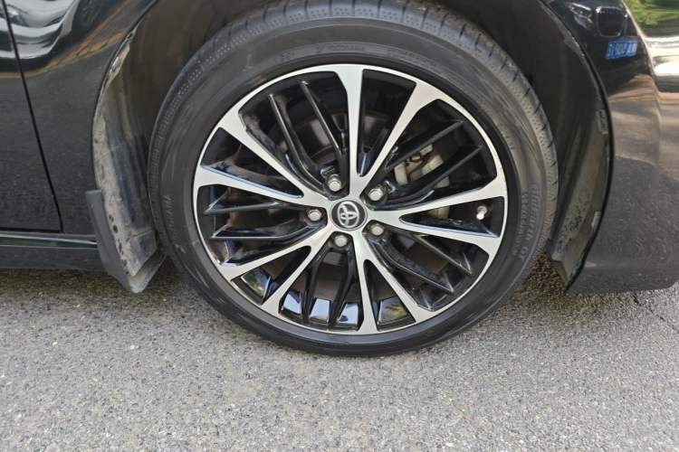 Used Toyota Camry 2018 2.5S Fēngshàng Edition Right Front Wheel Hub