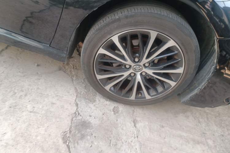 Used Toyota Camry 2018 2.5S Fēngshàng Edition Right Front Wheel Hub