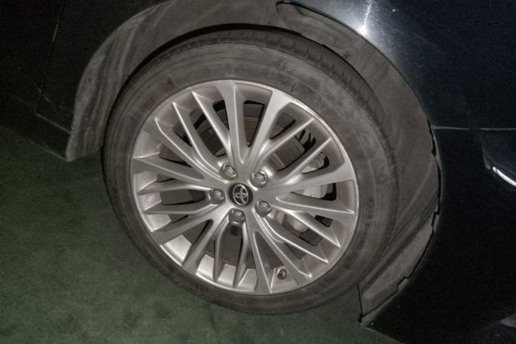 Used Toyota Camry 2018 2.5G Luxury Edition Right Front Wheel Hub