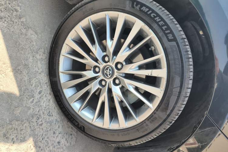 Used Toyota Camry 2018 Dual-Engine 2.5 HG Luxury Edition Right Front Wheel Hub