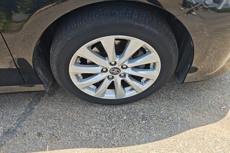 Used Toyota Camry 2018 2.0G Luxury Edition Right Front Wheel Hub