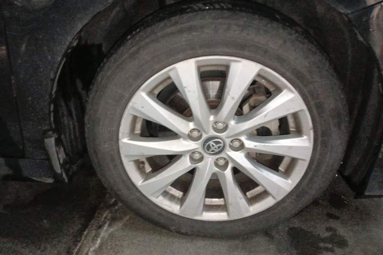 Used Toyota Camry 2018 2.0G Luxury Edition Right Front Wheel Hub