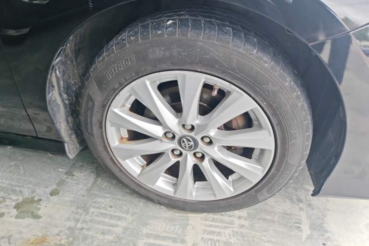 Used Toyota Camry 2018 2.0G Luxury Edition Right Front Wheel Hub