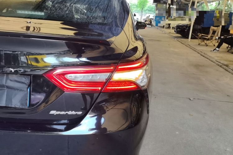 Used Toyota Camry 2018 2.0S FENGSHANG Edition Right Rear Taillight