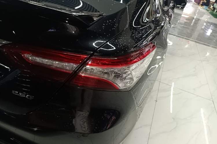 Used Toyota Camry 2018 2.5G Luxury Edition Right Rear Taillight