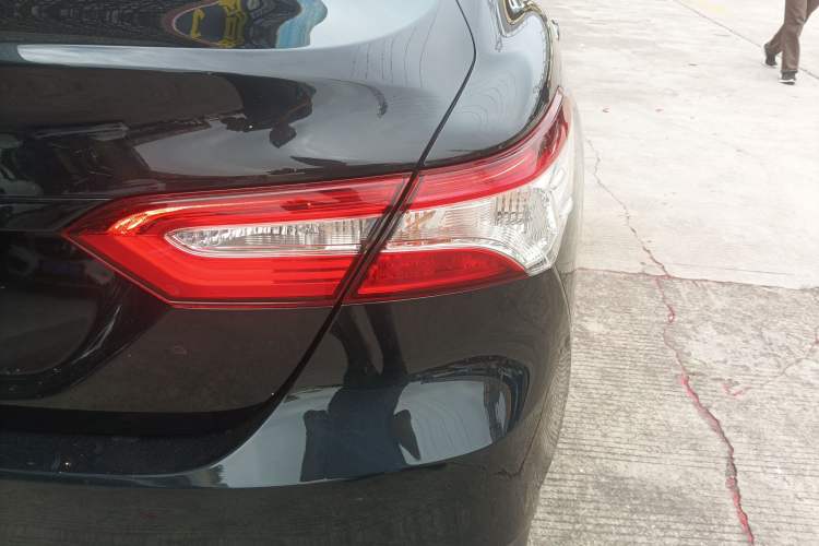 Used Toyota Camry 2018 2.0E Elite Edition Right Rear Taillight
