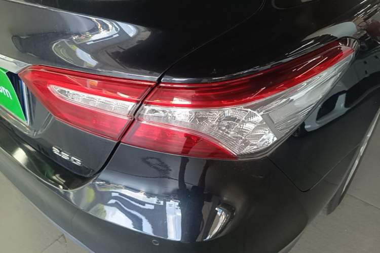 Used Toyota Camry 2018 2.5G Luxury Edition Right Rear Taillight