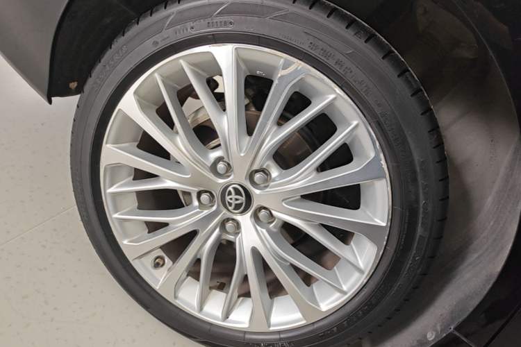 Used Toyota Camry 2018 2.5G Luxury Edition Right Rear Wheel Hub