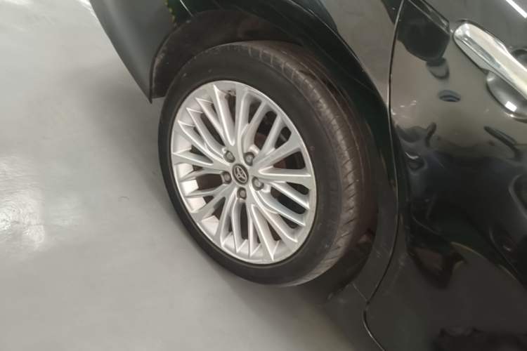 Used Toyota Camry 2018 2.5G Luxury Edition Right Rear Wheel Hub