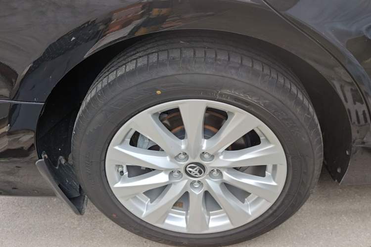 Used Toyota Camry 2018 2.0G Luxury Edition Right Rear Wheel Hub
