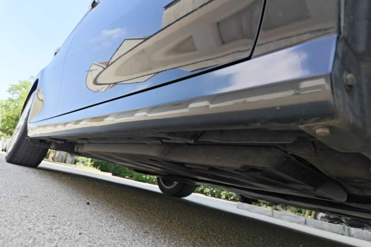 Used Toyota Camry 2018 2.5G Luxury Edition Right Side Sill
