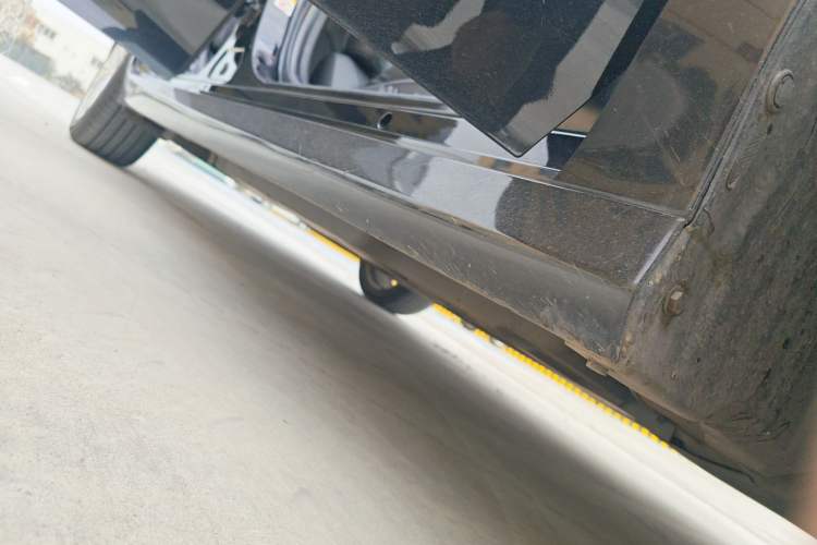 Used Toyota Camry 2018 2.5G Luxury Edition Right Side Sill