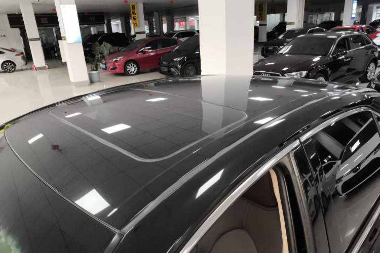 Used Toyota Camry 2018 2.0E Elite Edition Roof