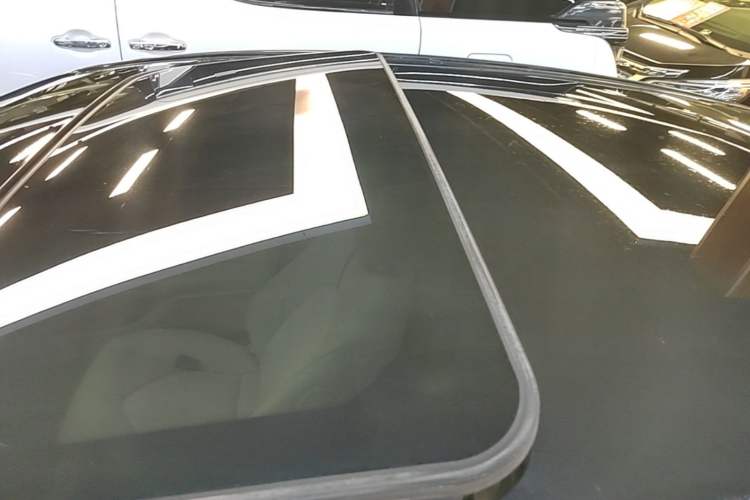 Used Toyota Camry 2018 2.0E Leading Edition Roof