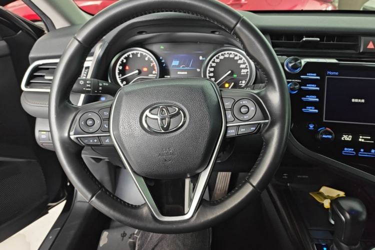 Used Toyota Camry 2018 2.5G Luxury Edition Steering Wheel