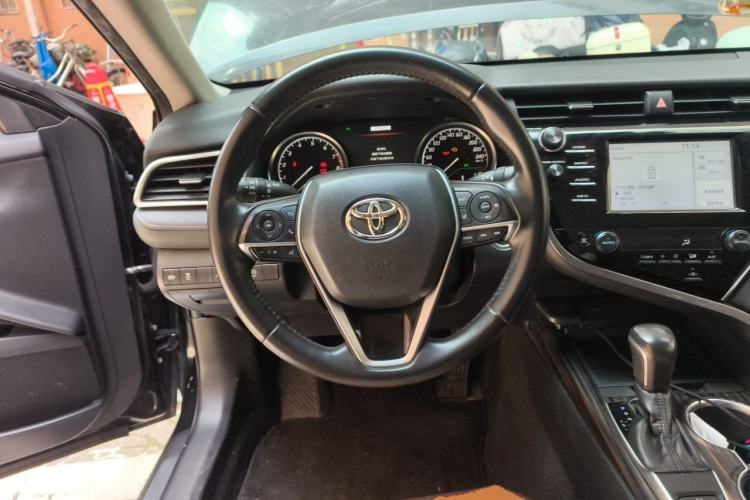 Used Toyota Camry 2018 2.0G Luxury Edition Steering Wheel