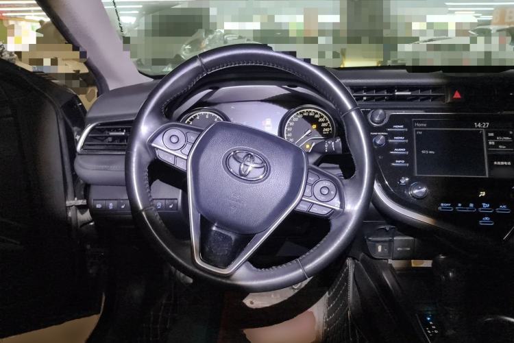 Used Toyota Camry 2018 2.5G Luxury Edition Steering Wheel