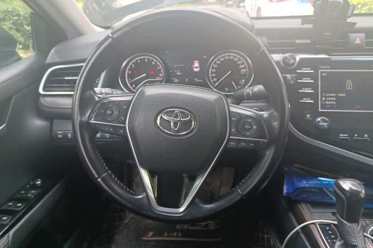 Used Toyota Camry 2018 2.5G Luxury Edition Steering Wheel