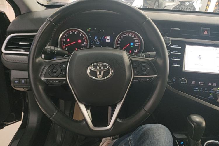 Used Toyota Camry 2018 2.0S FENGSHANG Edition Steering Wheel