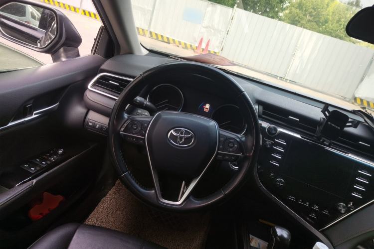 Used Toyota Camry 2018 2.5G Luxury Edition Steering Wheel