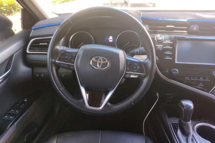 Used Toyota Camry 2018 2.0G Luxury Edition Steering Wheel
