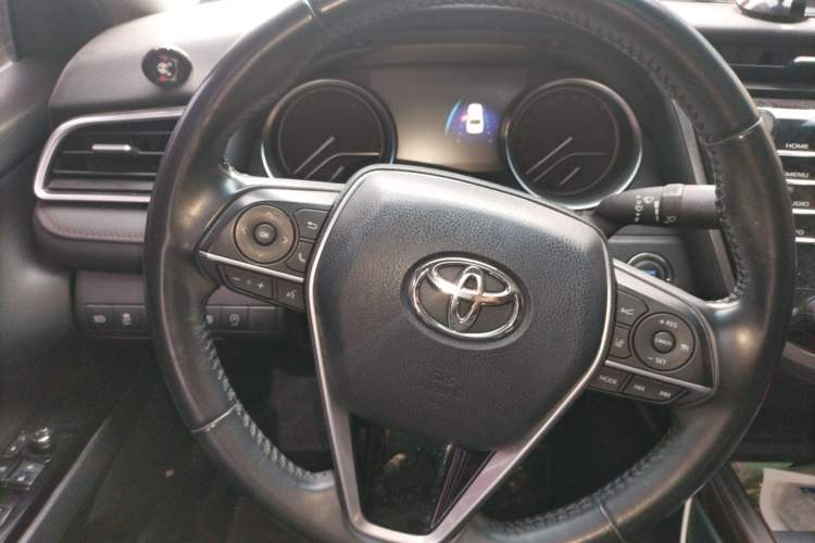 Used Toyota Camry 2018 2.0G Luxury Edition Steering Wheel