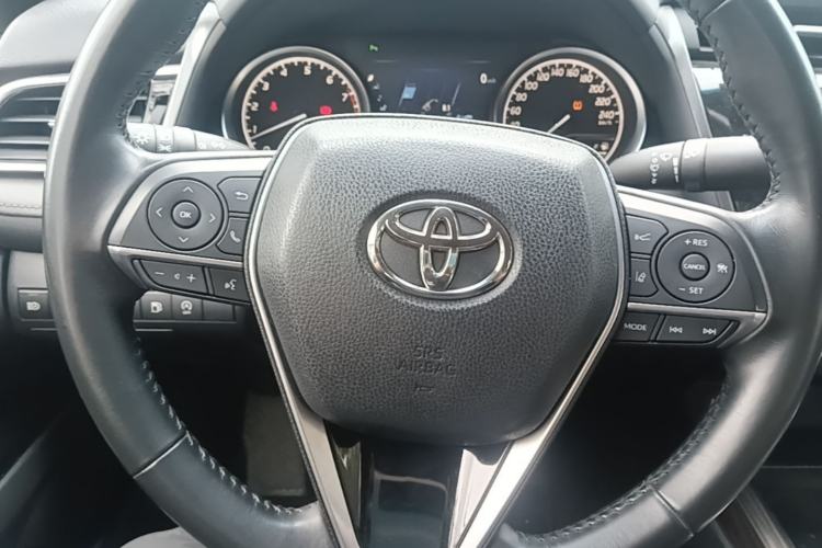 Used Toyota Camry 2018 2.5G Luxury Edition Steering Wheel