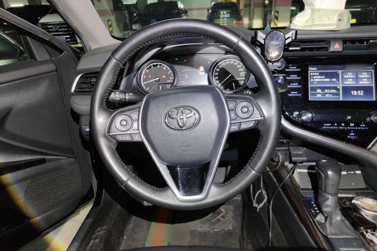 Used Toyota Camry 2018 2.0G Luxury Edition Steering Wheel