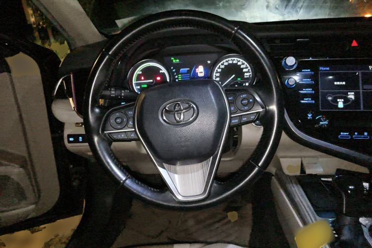 Used Toyota Camry 2018 Dual-Engine 2.5 HG Luxury Edition Steering Wheel
