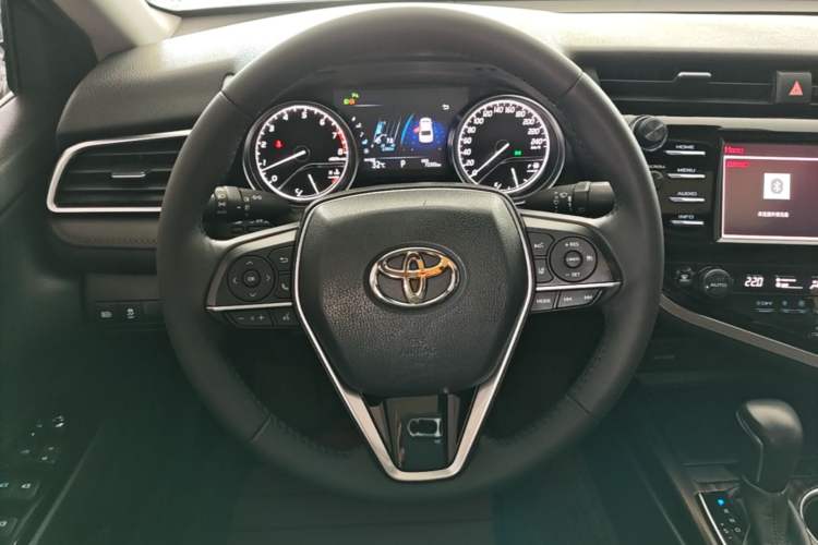 Used Toyota Camry 2018 2.0G Luxury Edition Steering Wheel