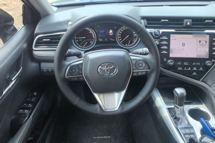 Used Toyota Camry 2018 Dual-Engine 2.5 HG Luxury Edition Steering Wheel