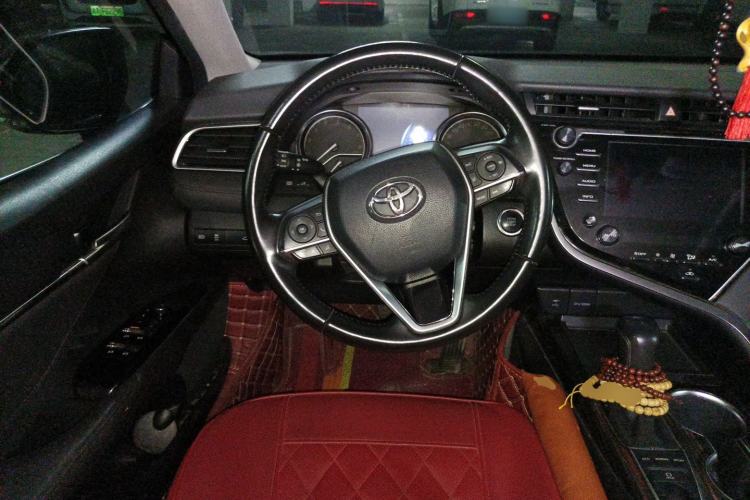Used Toyota Camry 2018 2.5G Luxury Edition Steering Wheel