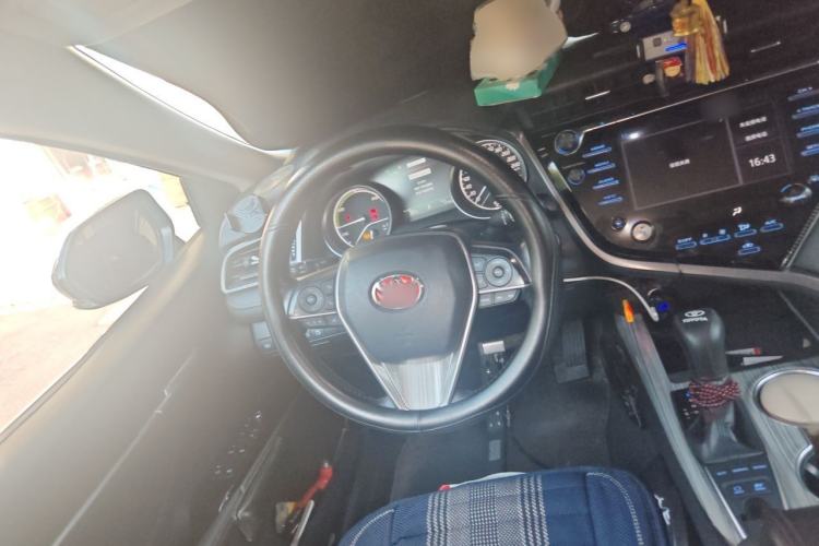 Used Toyota Camry 2018 Dual-Engine 2.5 HG Luxury Edition Steering Wheel