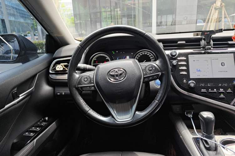 Used Toyota Camry 2018 Dual-Engine 2.5 HG Luxury Edition Steering Wheel