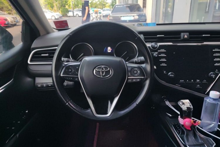 Used Toyota Camry 2018 2.5G Luxury Edition Steering Wheel