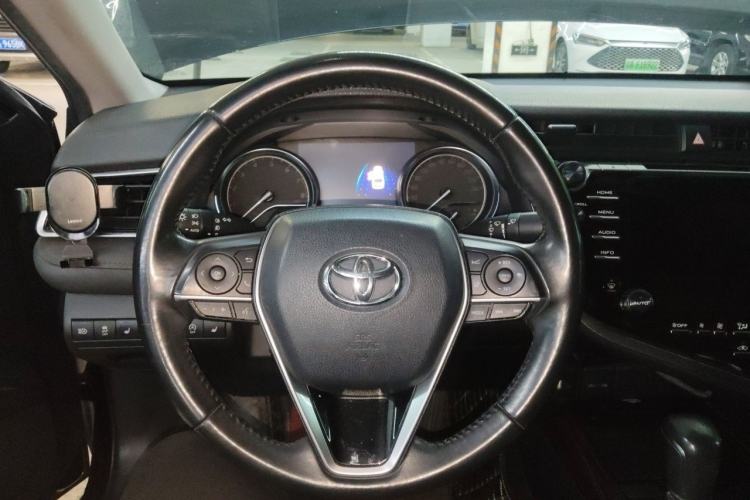 Used Toyota Camry 2018 2.5G Luxury Edition Steering Wheel