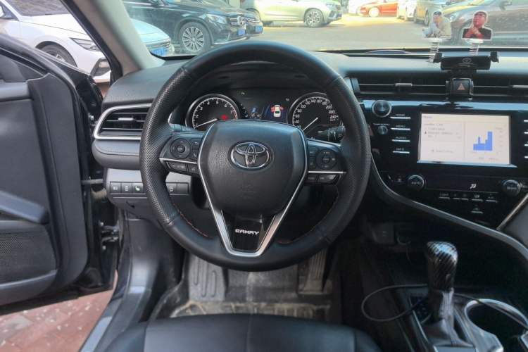 Used Toyota Camry 2018 2.0G Luxury Edition Steering Wheel