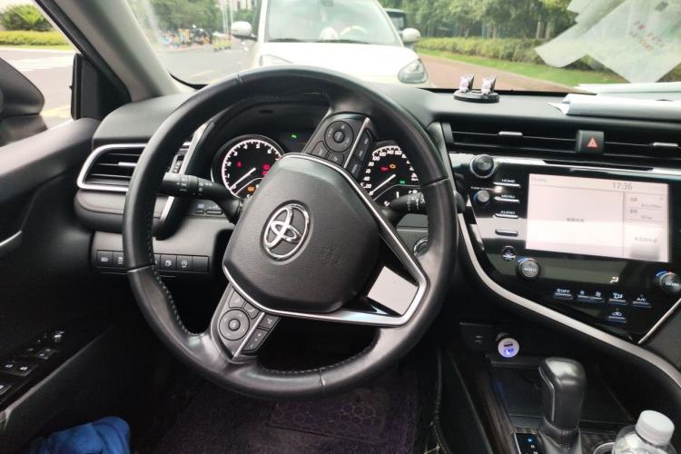 Used Toyota Camry 2018 2.5G Luxury Edition Steering Wheel