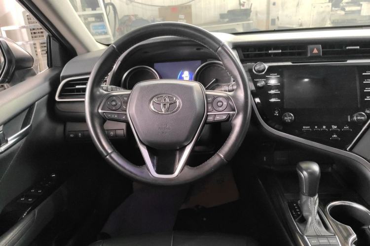 Used Toyota Camry 2018 2.5G Luxury Edition Steering Wheel