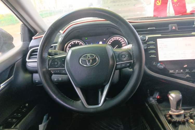 Used Toyota Camry 2018 2.5G Luxury Edition Steering Wheel