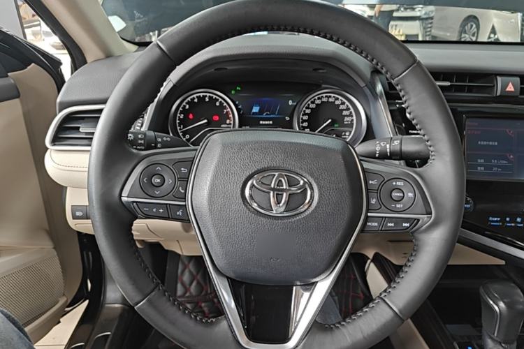 Used Toyota Camry 2018 2.0G Luxury Edition Steering Wheel