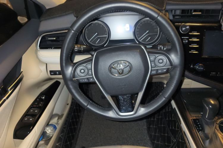 Used Toyota Camry 2018 2.0G Luxury Edition Steering Wheel
