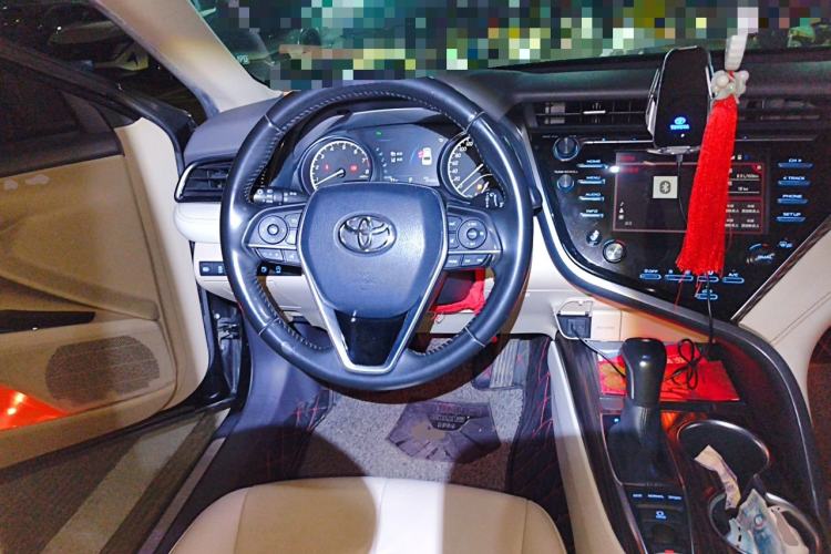 Used Toyota Camry 2018 2.5G Luxury Edition Steering Wheel