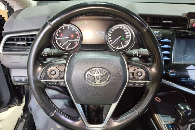 Used Toyota Camry 2018 2.0G Luxury Edition Steering Wheel