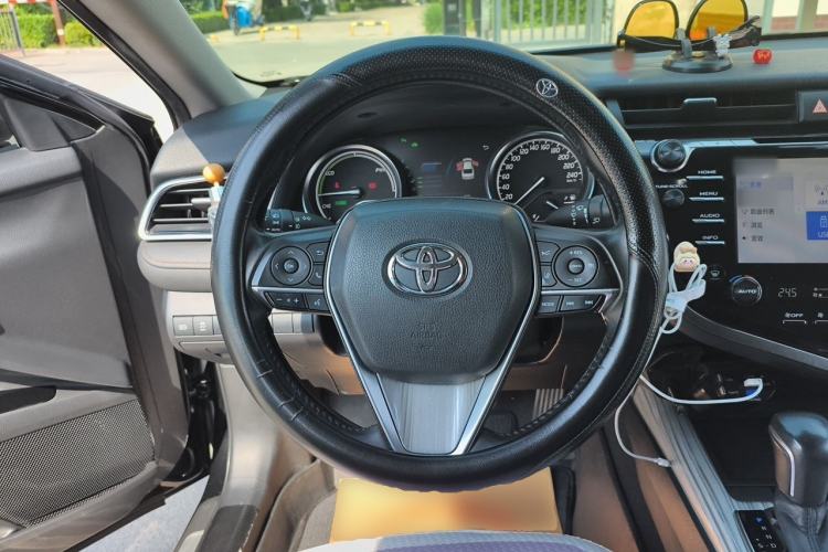Used Toyota Camry 2018 Dual-Engine 2.5 HG Luxury Edition Steering Wheel