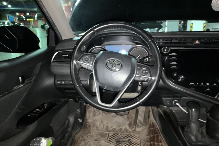 Used Toyota Camry 2018 2.5G Luxury Edition Steering Wheel
