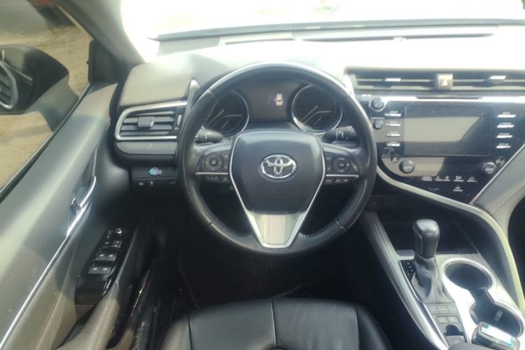 Used Toyota Camry 2018 Dual-Engine 2.5 HG Luxury Edition Steering Wheel
