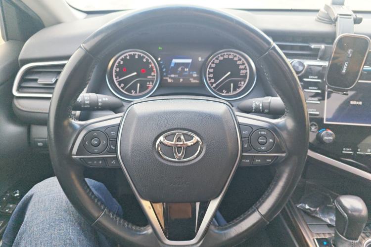 Used Toyota Camry 2018 2.5G Luxury Edition Steering Wheel